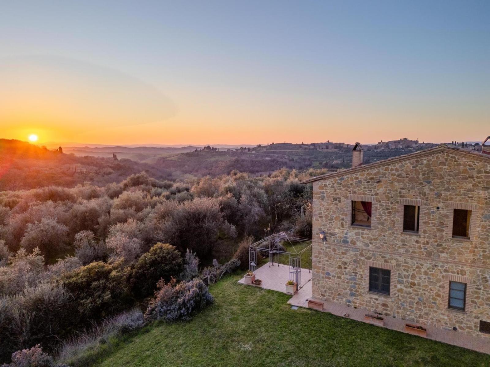 Agriturismo Pascianella Appartamento Bel Tramonto 카살무스티아 외부 사진